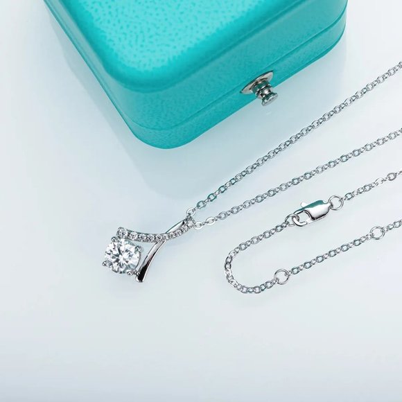 Certified 1ct. t.w. Moissanite Diamond Water Drop Pendant Necklace NEW - Picture 3 of 11